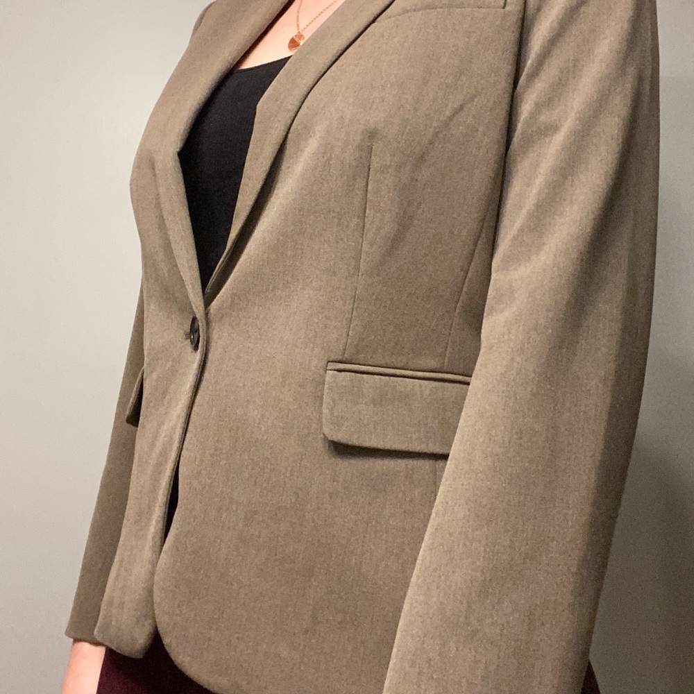 Ann Taylor Petite Blazer - Picture 3 of 7